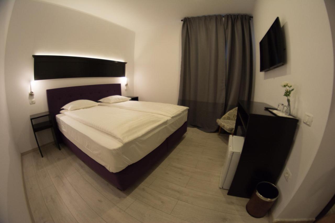 Bed and Breakfast Casa Branga Дева Екстер'єр фото
