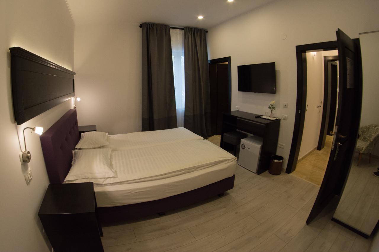 Bed and Breakfast Casa Branga Дева Екстер'єр фото