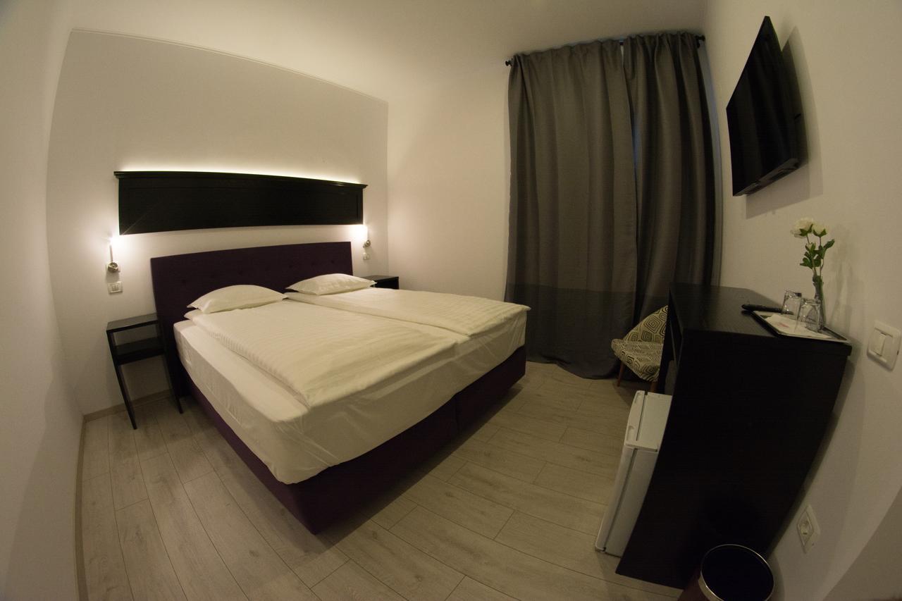 Bed and Breakfast Casa Branga Дева Екстер'єр фото